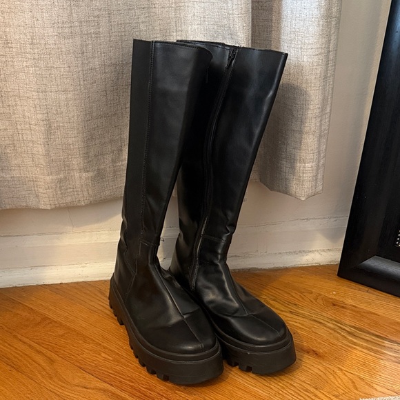 Shoes - Black Knee-High Women's Boots